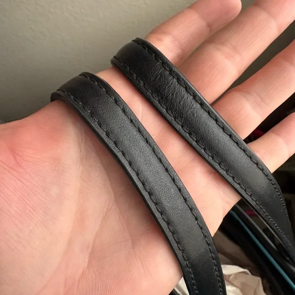 Michael Kors Jet Set Tote with twilly - Picture 8 of 8